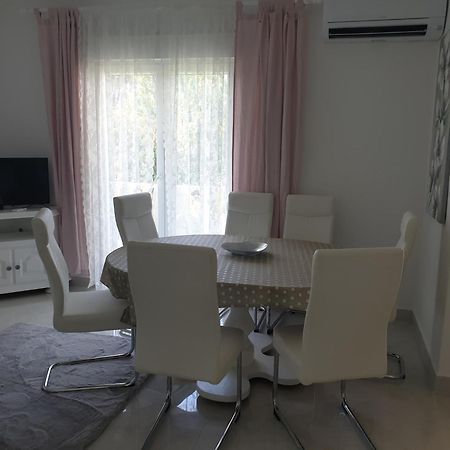 Apartments Mare Banjol 외부 사진