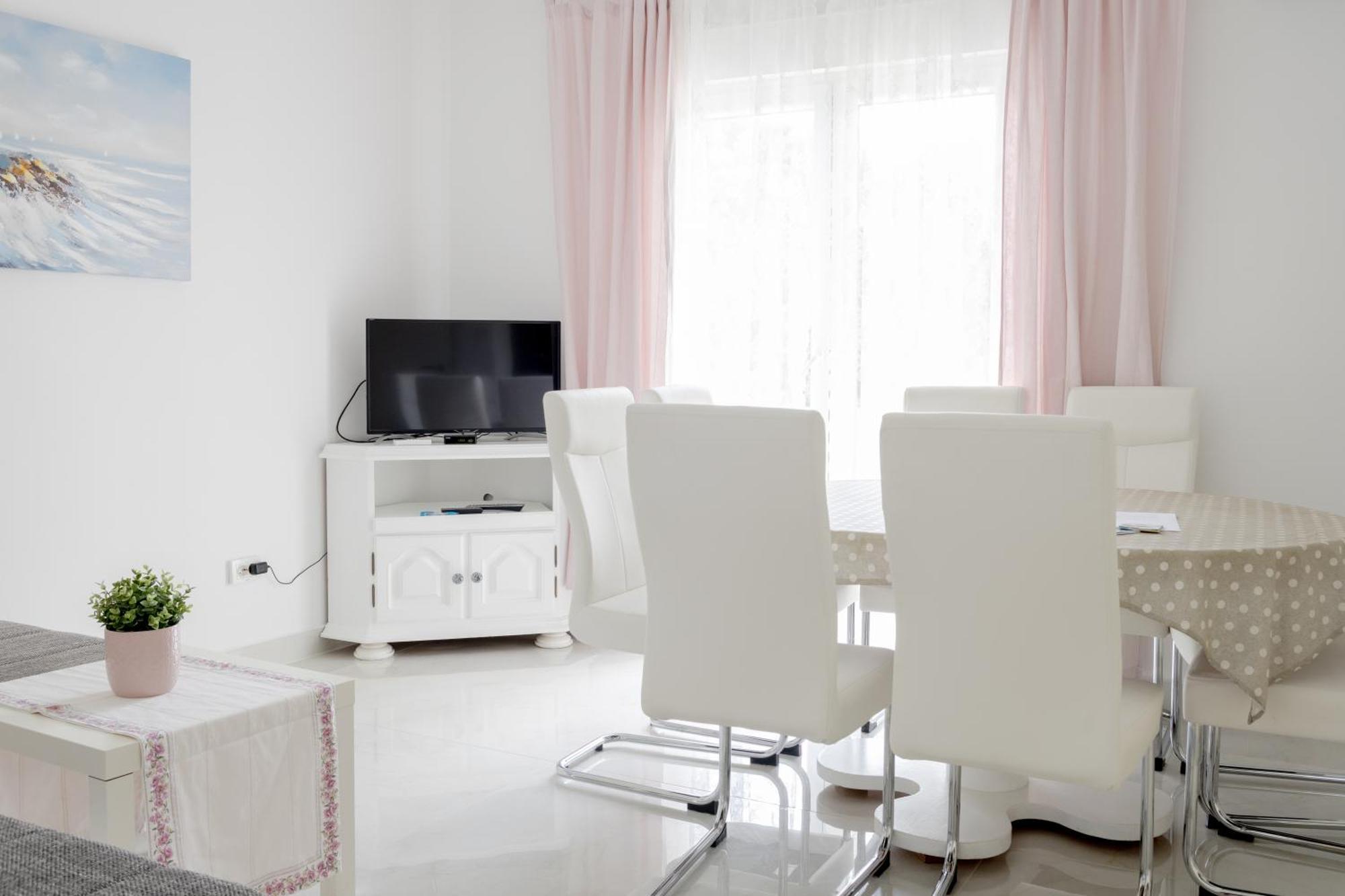 Apartments Mare Banjol 외부 사진